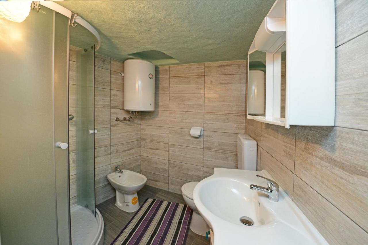 Maja Apartment Visnjan Luaran gambar