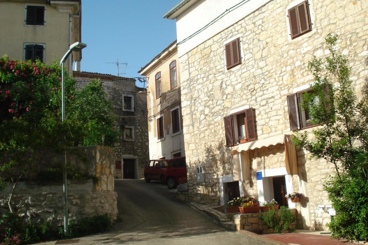 Maja Apartment Visnjan Luaran gambar