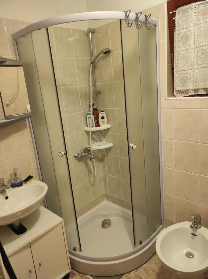 Maja Apartment Visnjan Luaran gambar