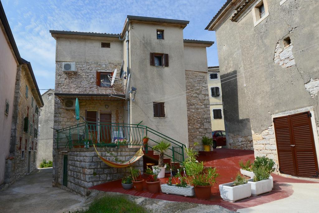 Maja Apartment Visnjan Luaran gambar