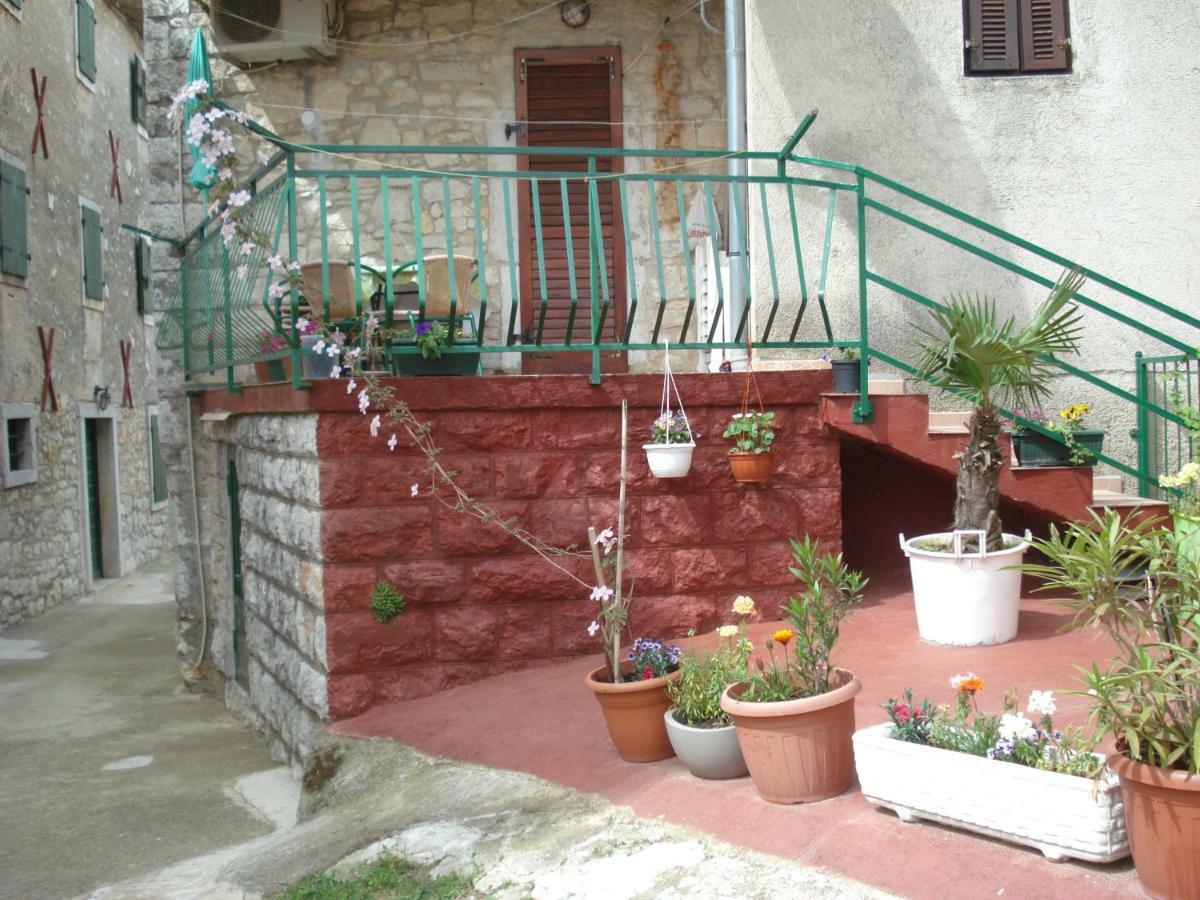 Maja Apartment Visnjan Luaran gambar